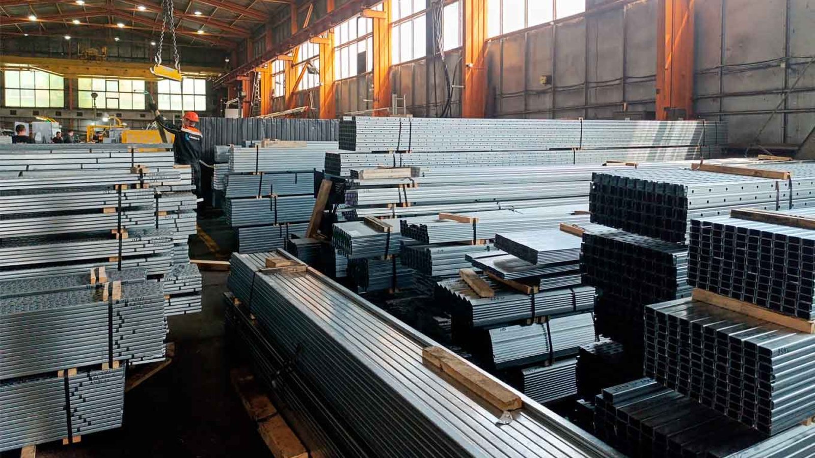 Фасадный профиль